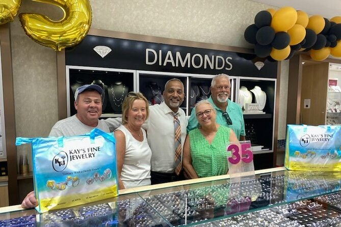 Drinks & Diamonds Shopping Experience in St. Thomas - What the Family-Owned Setting Adds