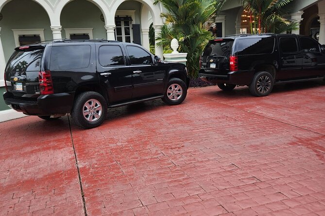 Exclusive Airport Transfers (up to 4 persons) One-Way - What the private format is worth at $135