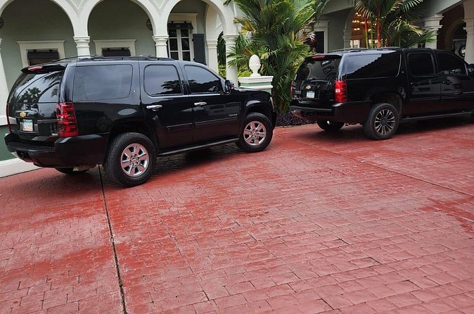 Exclusive Airport Transfers (up to 4 persons) One-Way - Who should book this service