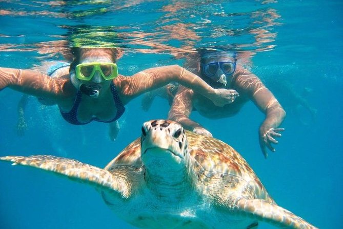 Full Day Sail with Max Charters - The morning sail and first snorkeling stop