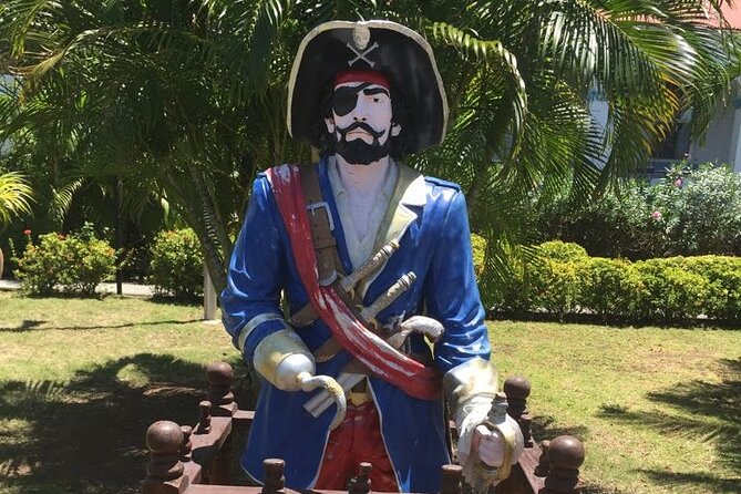 Full Day Saint Thomas Private Group Excursion - Charlotte Amalie shopping in a 30-minute window