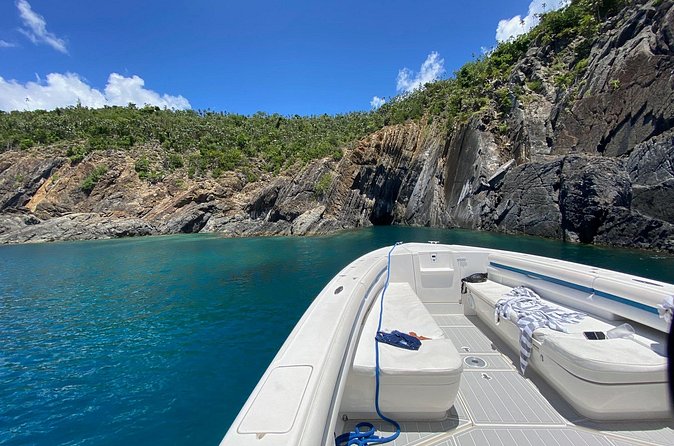Full Day Snorkeling and Beach Hopping- 37' Intrepid - How the boat and captain shape the experience