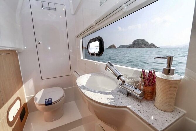 Half Day Luxury Catamaran Turtle Snorkel And Beach - Safety, equipment, and physical demands