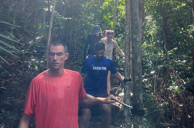 Magens Bay Trail Hiking Tour - Small discoveries that make the walk fun