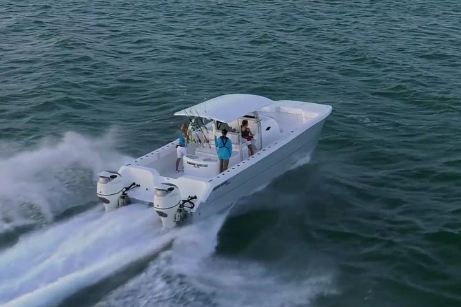 Private Fast Power Catamaran. Full or Half Day for Beach Hopping, Snorkel & Swim - Secret Harbour and Honeymoon Beach