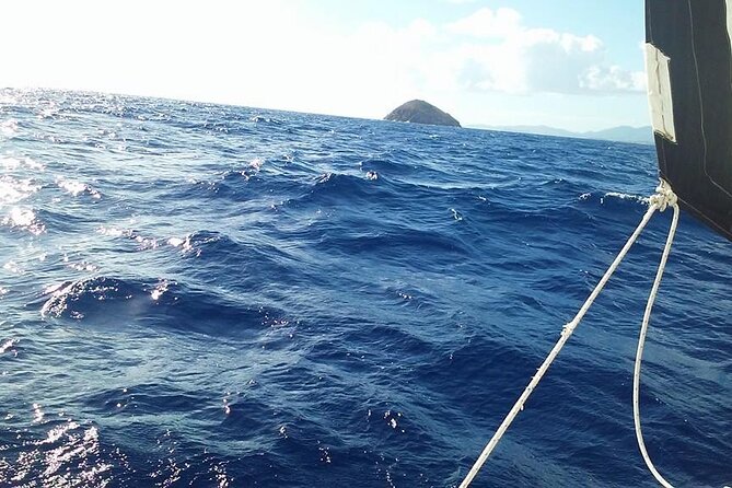 Private Sailing Tour of Pirate Waters and Shipwrecks - Columbus Cove and the wreck of RENOWN