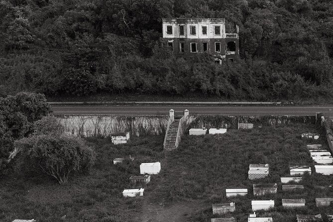 St. Croix Ghost Tour of Historic Christiansted - The buildings, hotel stop, and famous mirror