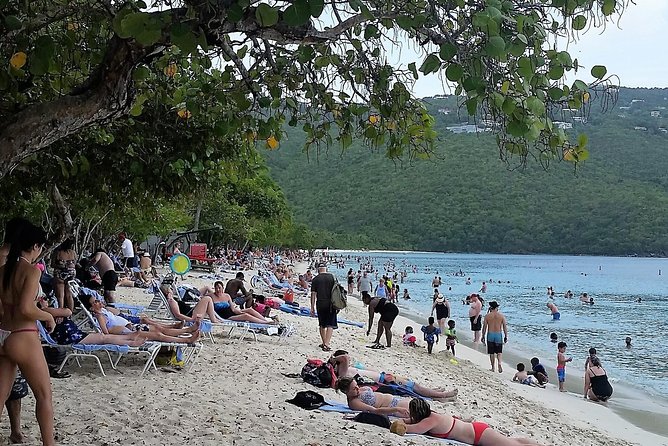 St Thomas Private and Customized Sightseeing Tour - Magens Bay in a 30-minute stop