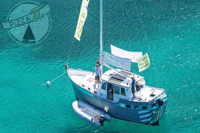 US Virgin Islands Island Hop & Food Boat Tour - The fourth stop and weather changes